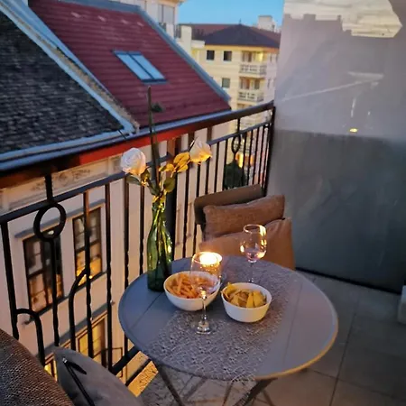 Prime With Balcony Апартаменты Будапешт